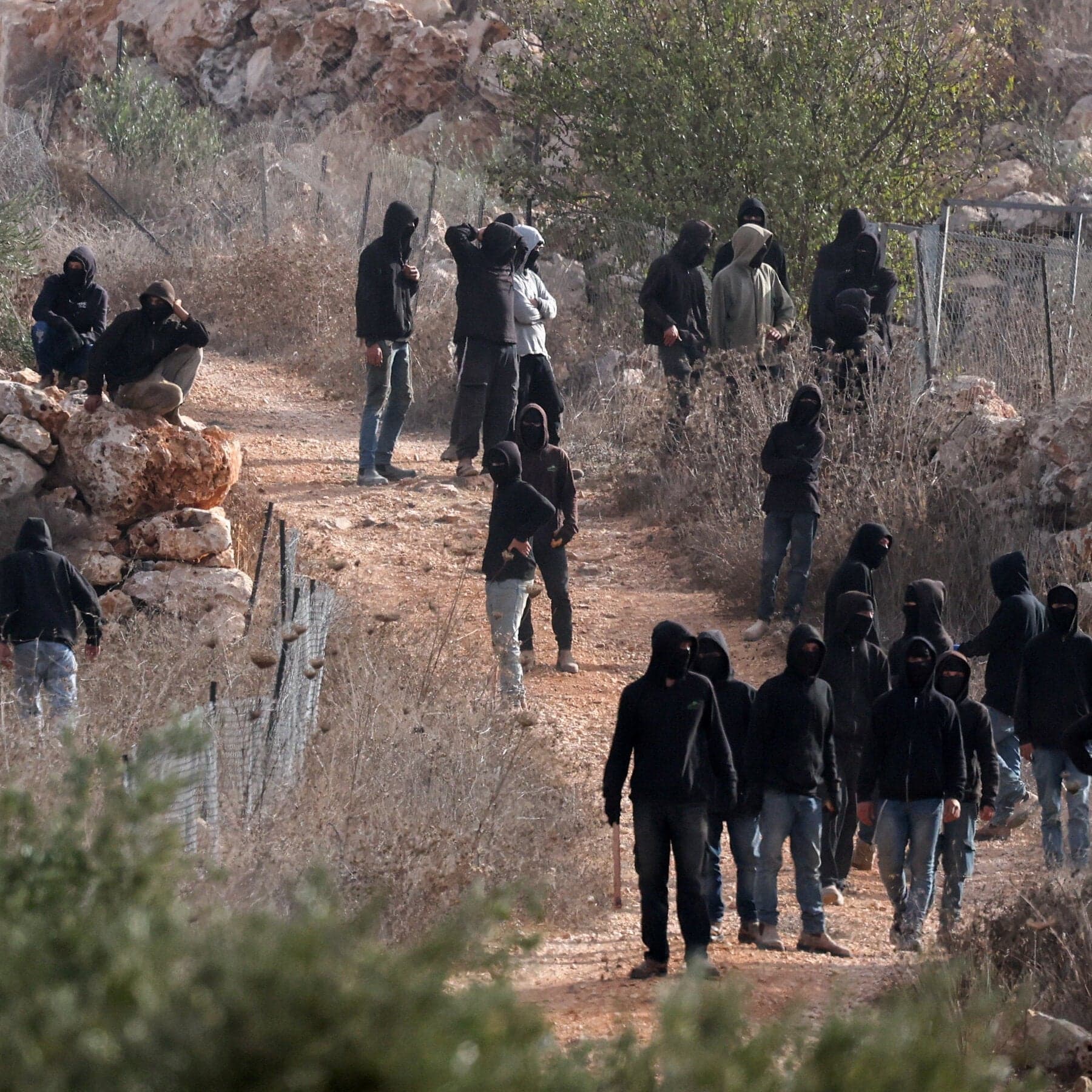 Israeli Settlers Attack Palestinians and Washington Post Journalist in West Bank