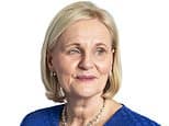 US predator in plot to buy Aviva shares on the cheap: 100,000 investors are targeted in 'scam'