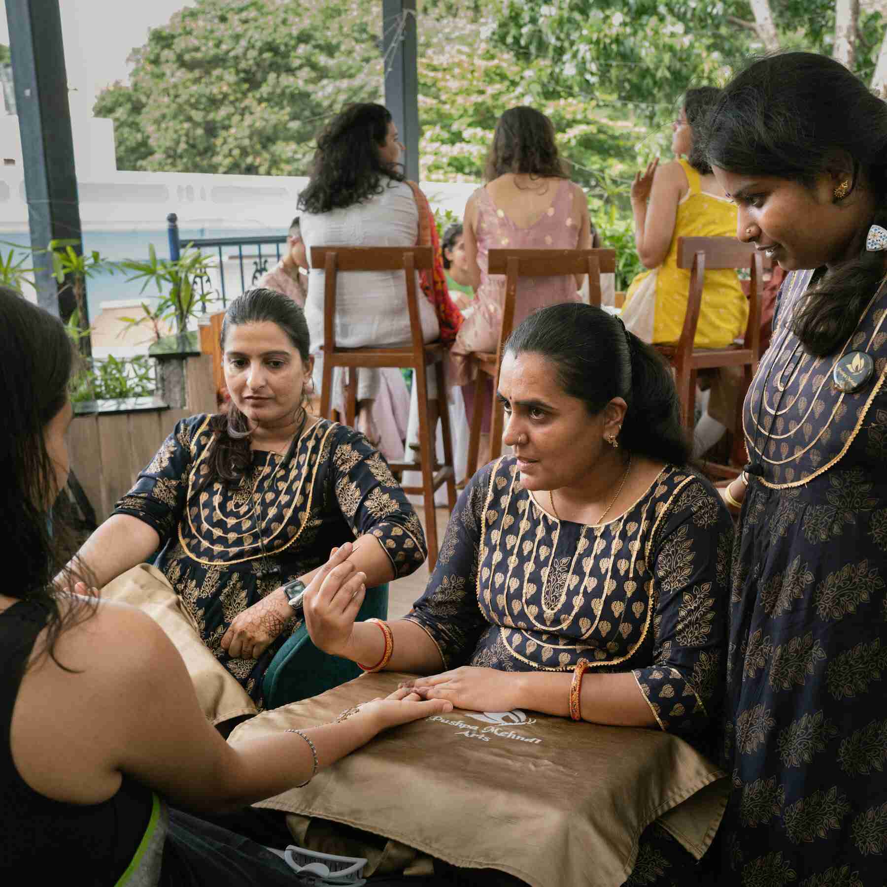 Big Indian Weddings Highlight Economic Divide