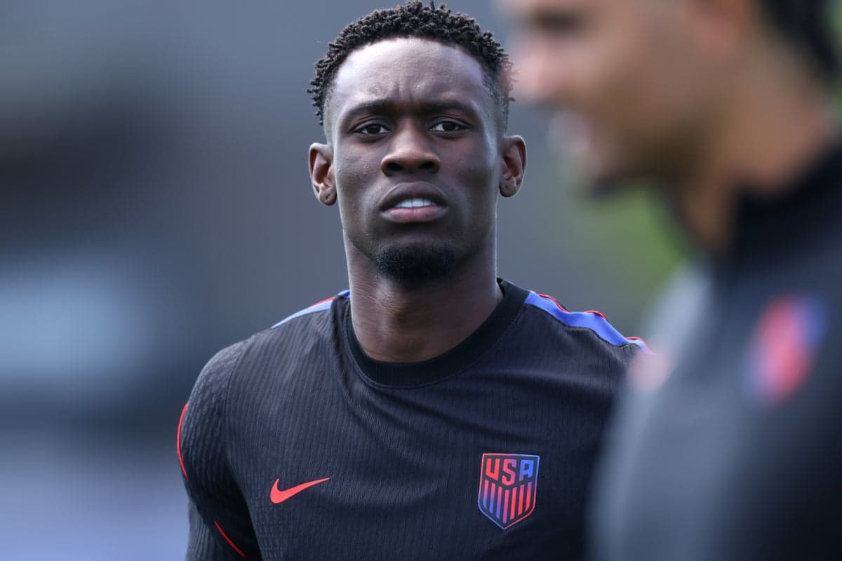 Fifa’s controversial Folarin Balogun decision ‘absolutely stinks’, says Gary Neville