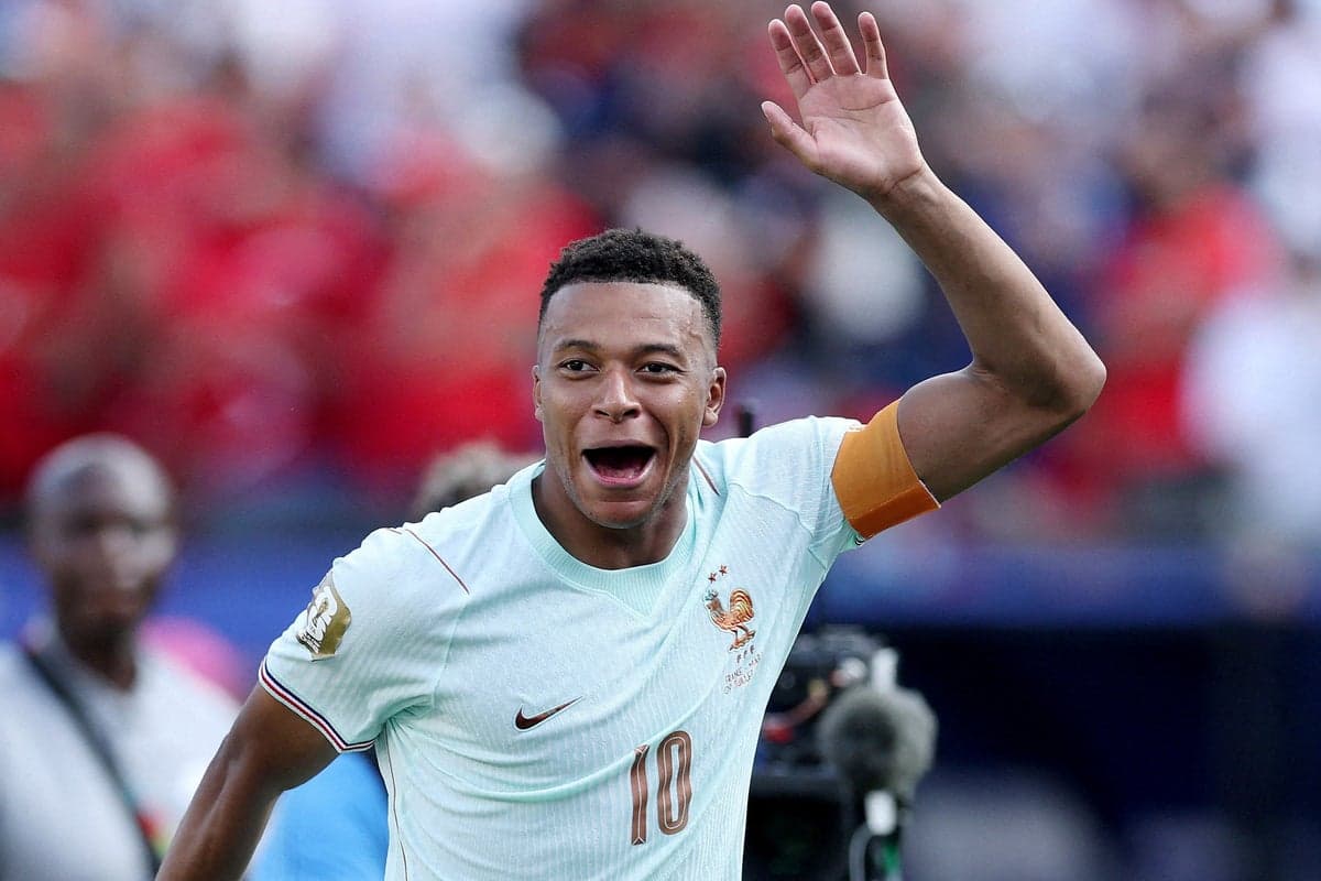 Mbappe lays down latest challenge to Messi as France continue march towards history