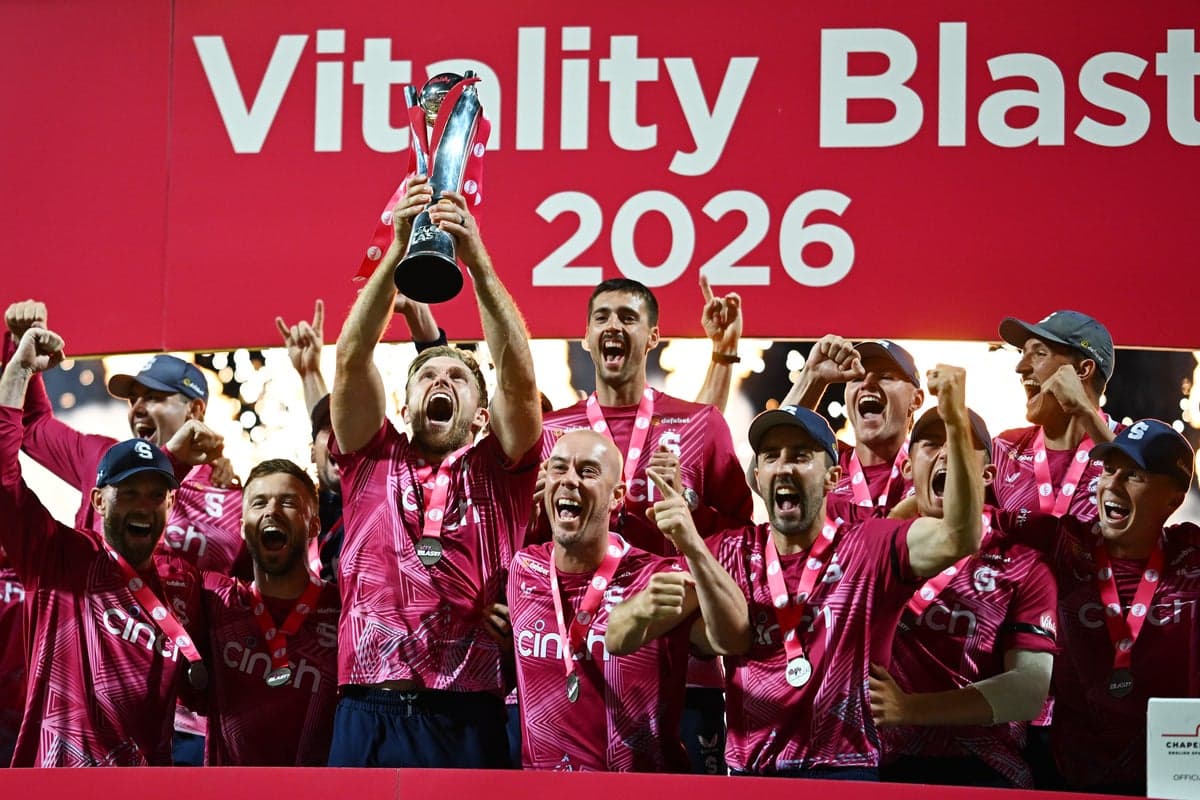 Northamptonshire hold off Hampshire to secure record-equalling T20 Blast title