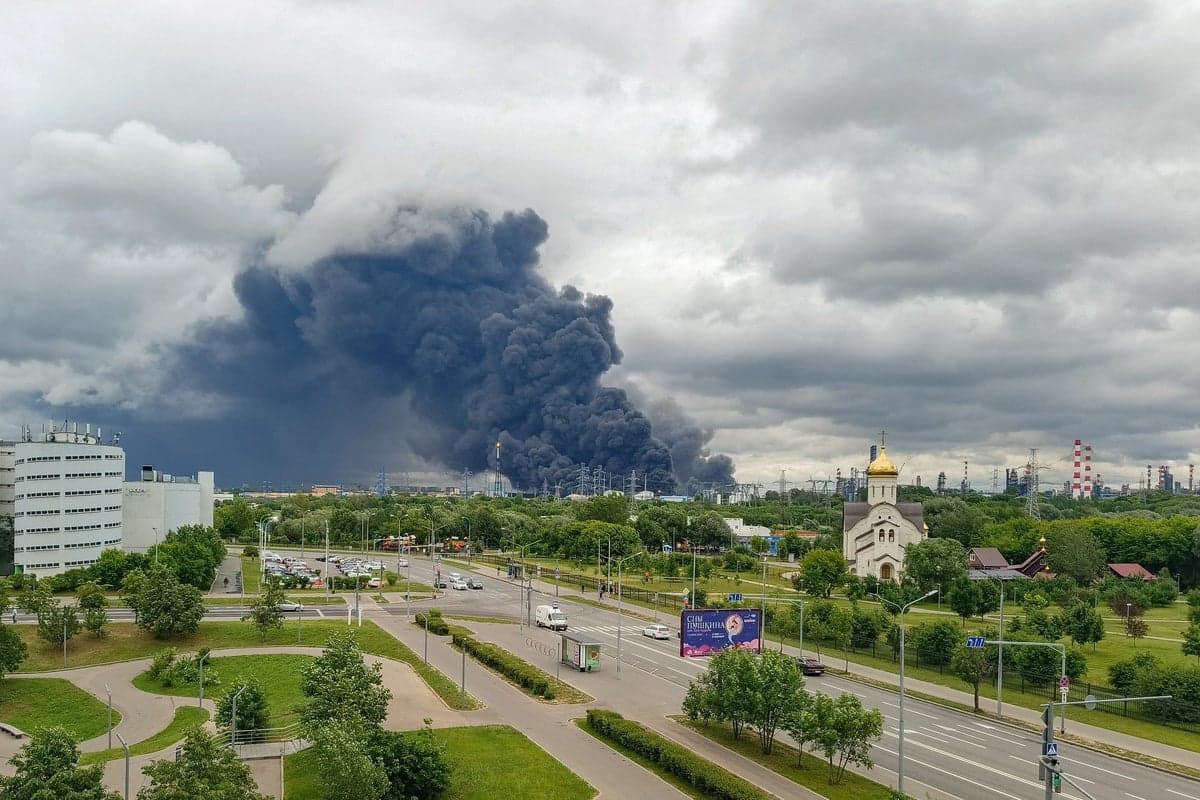 Ukraine-Russia war latest: Putin says ‘ready for peace talks’ after Kyiv’s attacks on refineries