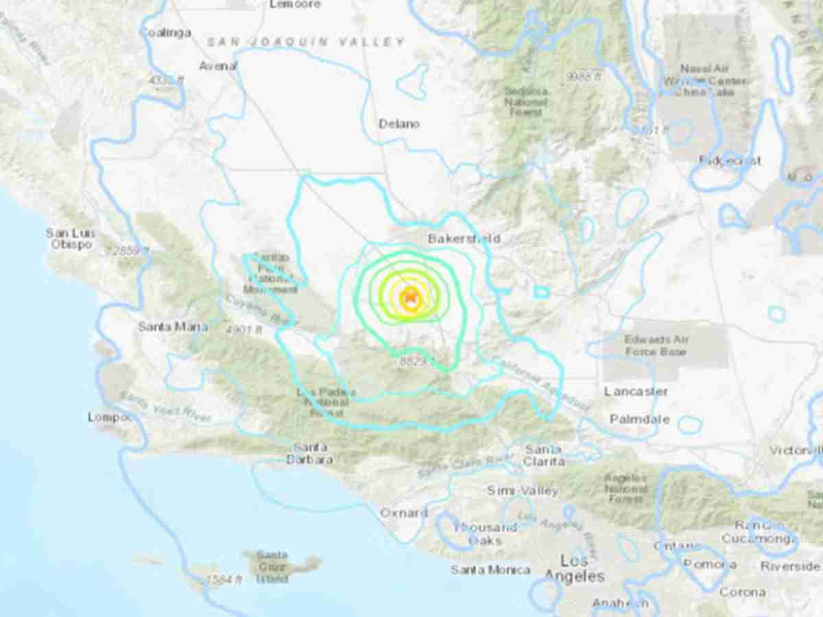 California struck by magnitude 5.2 earthquake shaking buildings in Los Angeles