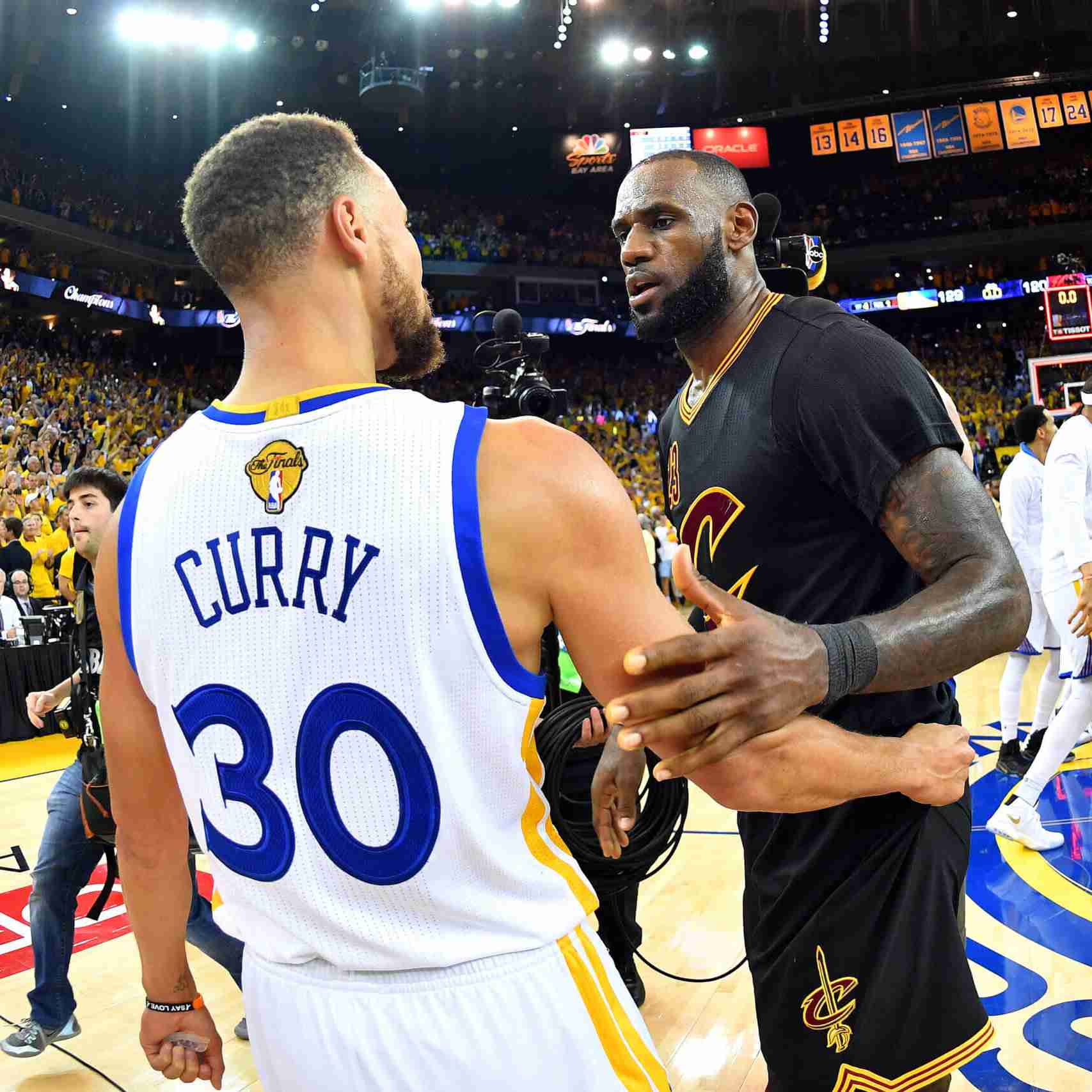 LeBron James and Stephen Curry Are Longtime Rivals. Now They’re Teammates.