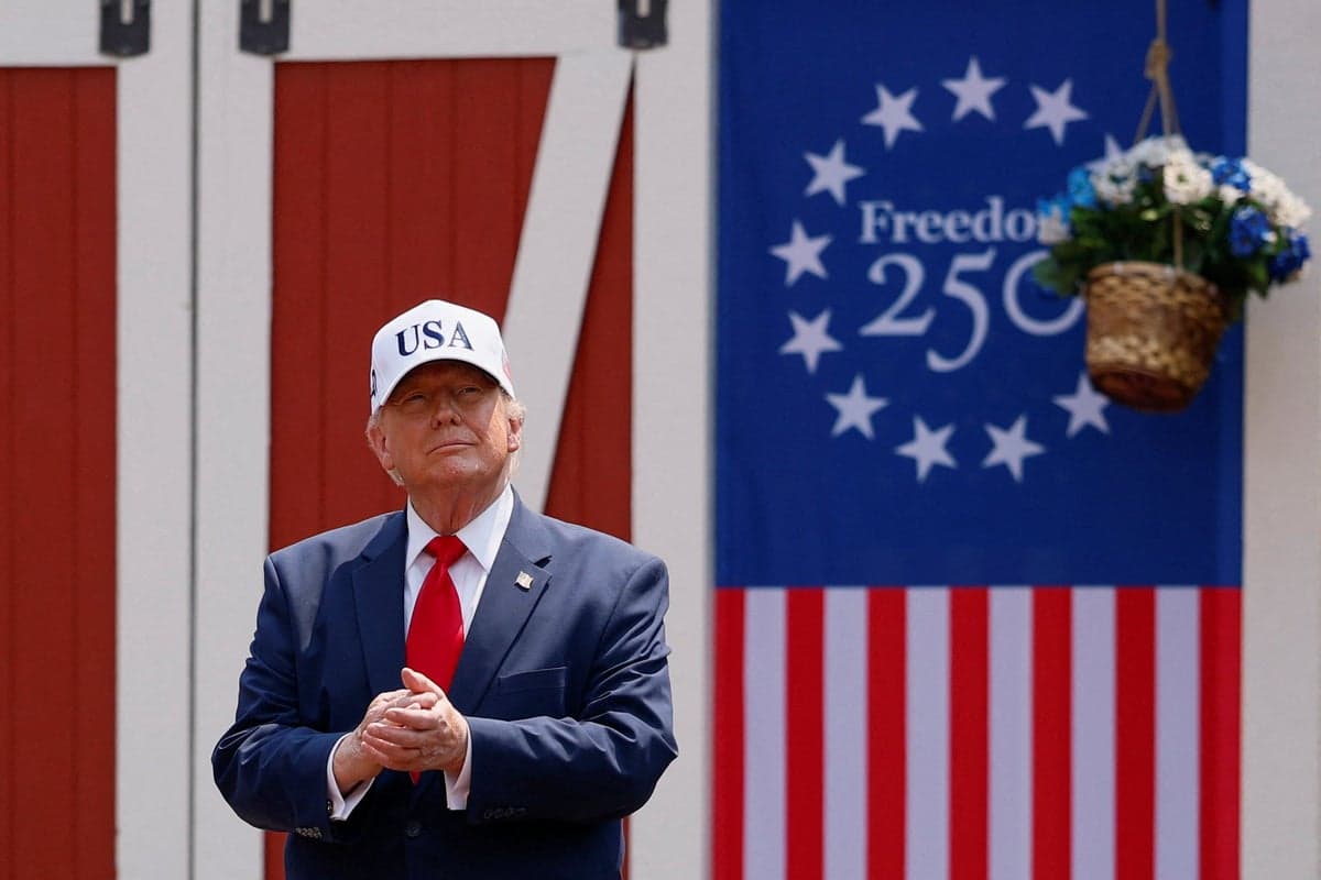 ‘We’ll have a threesome’: Trump drops unintentionally risque quip about himself, his sons and military honor