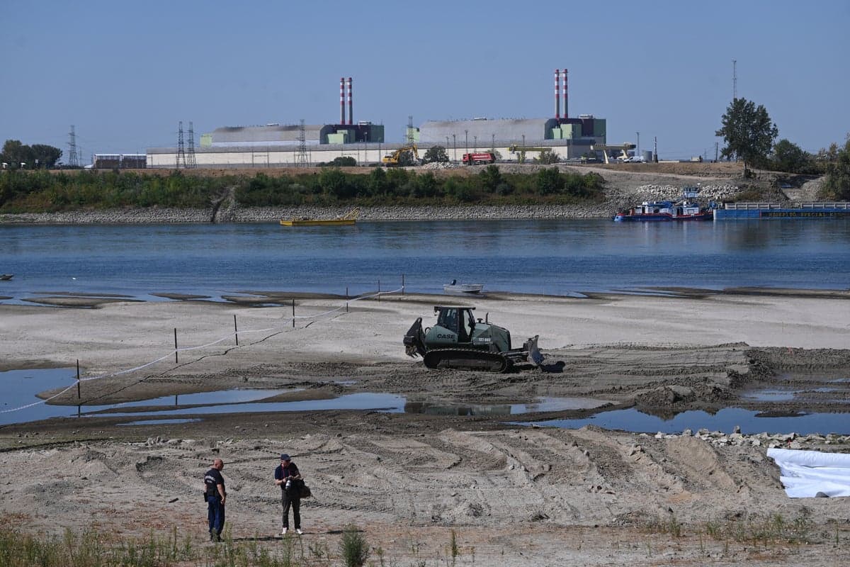 Hungary to sink two barges near nuclear plant as river runs dry