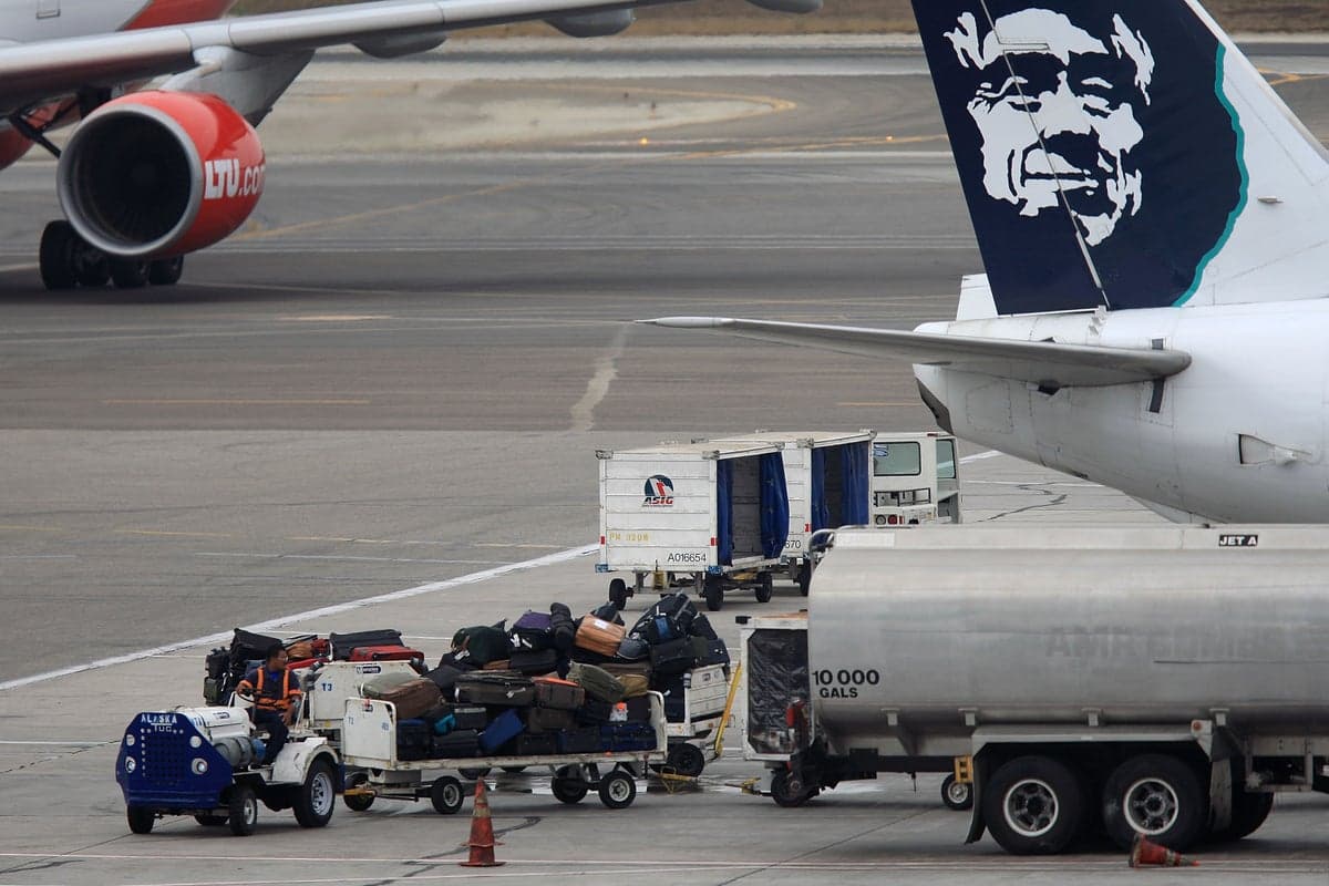 New York gallery sues Alaska Airlines for allegedly ruining half a million dollars in Japanese artwork