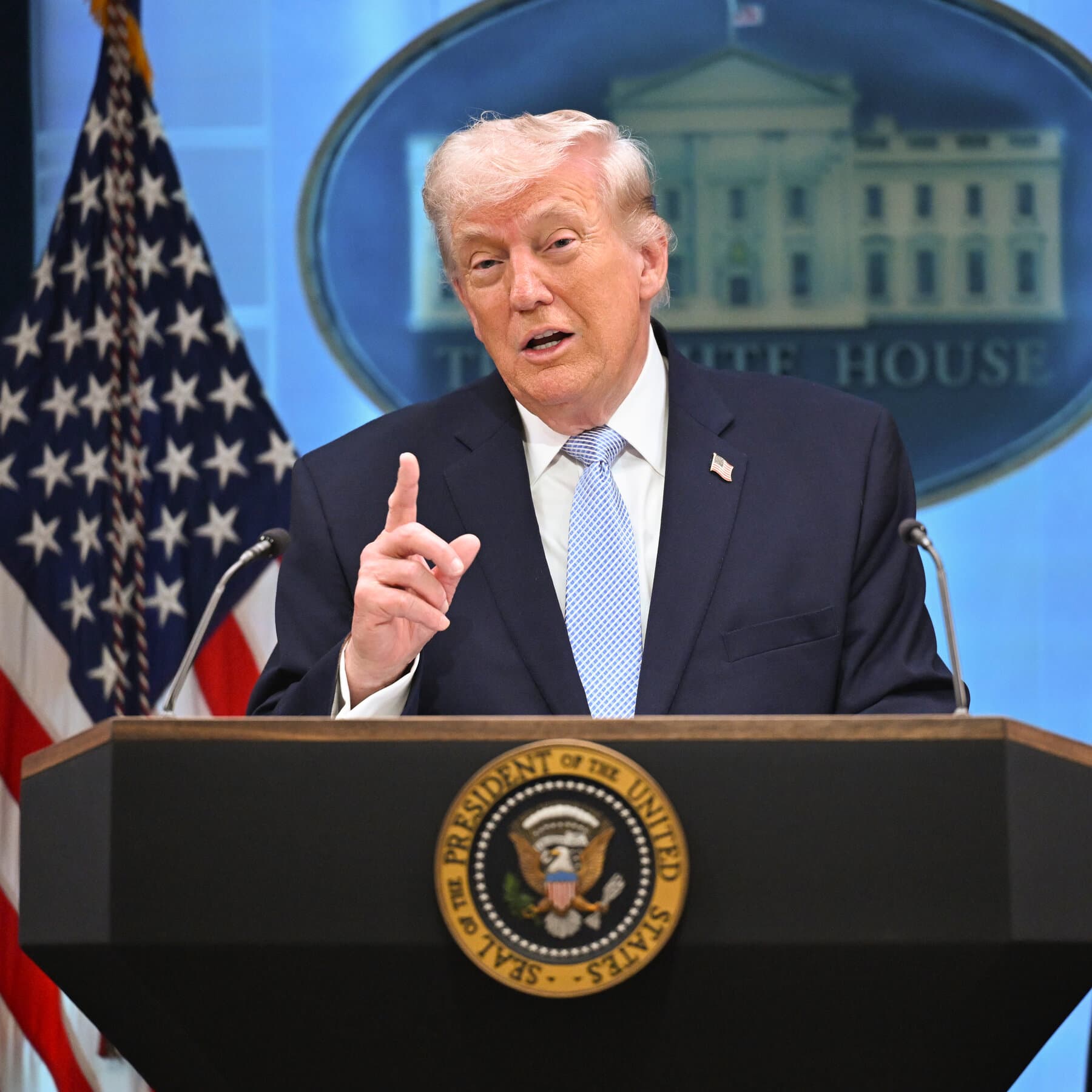Iran War Live Updates: Trump Renews Threat of Attacks on Bridges and Power Plants