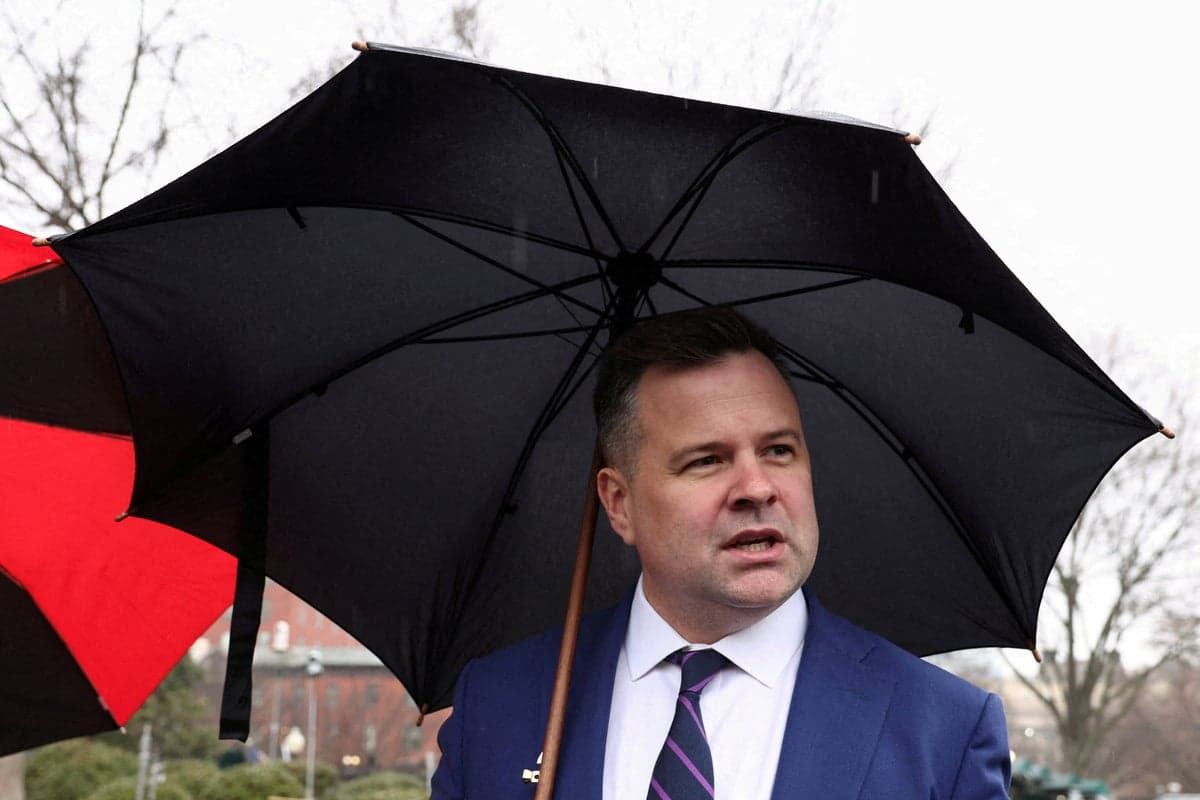 Trump keeps Bill Pulte in acting intelligence role while attacking ‘Dumocrats’ on Truth Social over FISA and Save America Act 