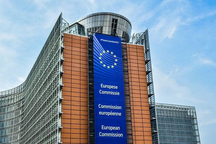 Brussels Moves to Ease Pressure on EU Carbon Market as Industry Warns on Rising Costs