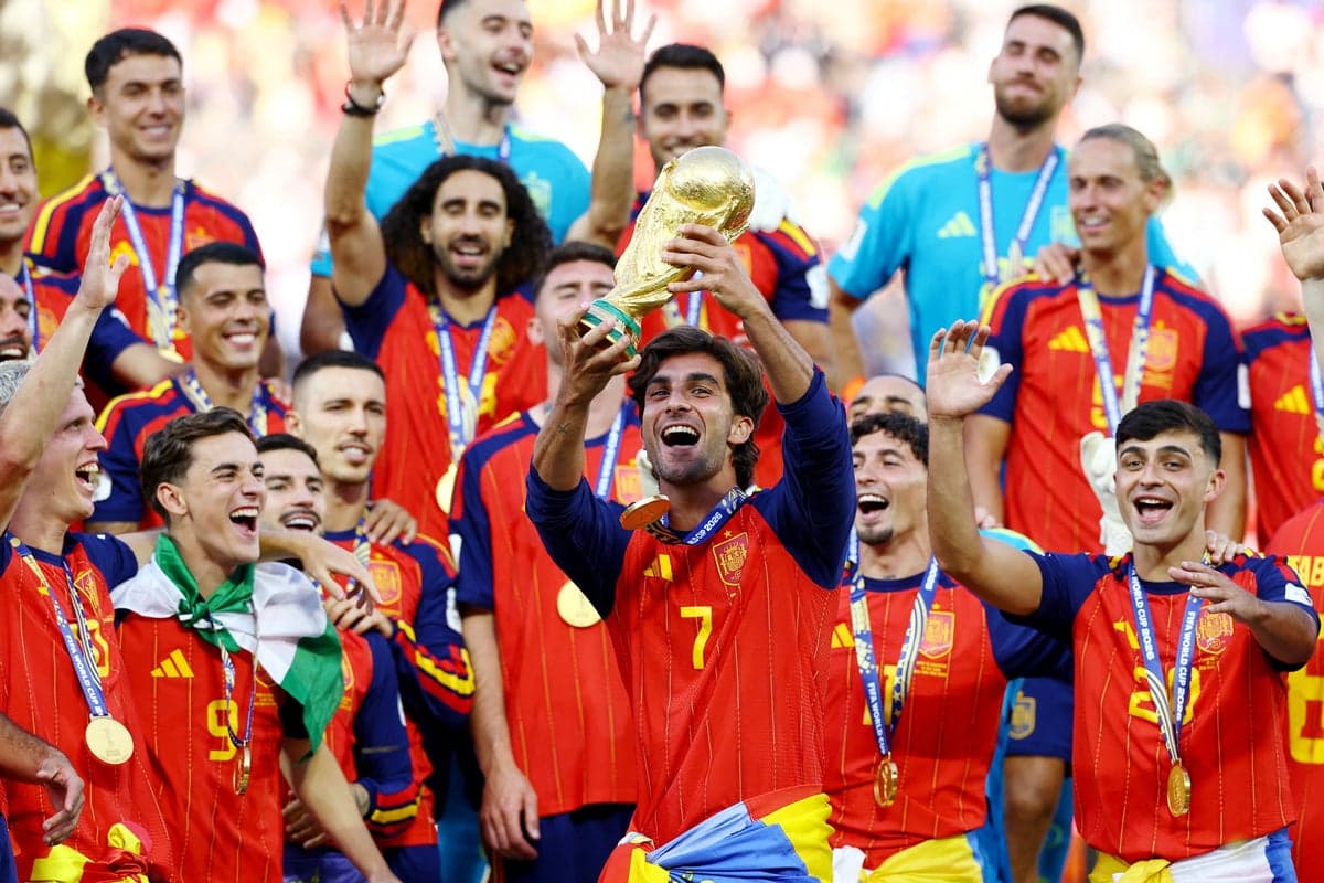 Spain secure World Cup glory to banish miserable Argentina and their anti-football