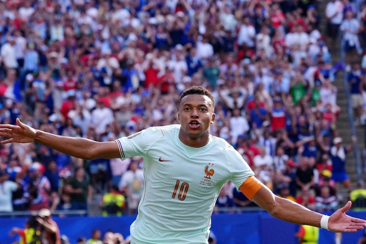 Jurgen Klopp reveals why Kylian Mbappe’s move to Liverpool fell through