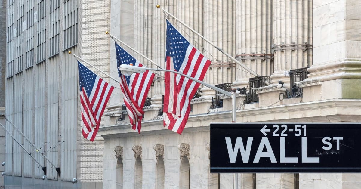 Geopolitical Fears Shake Global Markets as Oil Soars and Stocks Slip