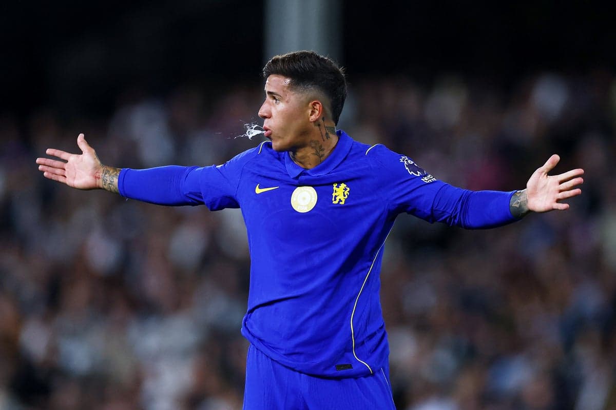 When does Premier League summer transfer window close and what time is the deadline?