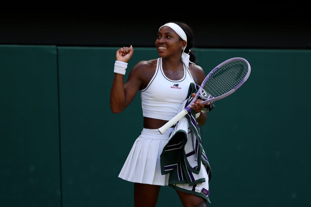 Coco Gauff digs deep to overcome Jessica Pegula and reach first Wimbledon semi-final