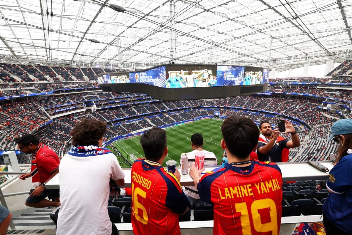 Driverless taxis, sports fanatics and an Alcatraz seagull: Three weeks in the US covering the World Cup