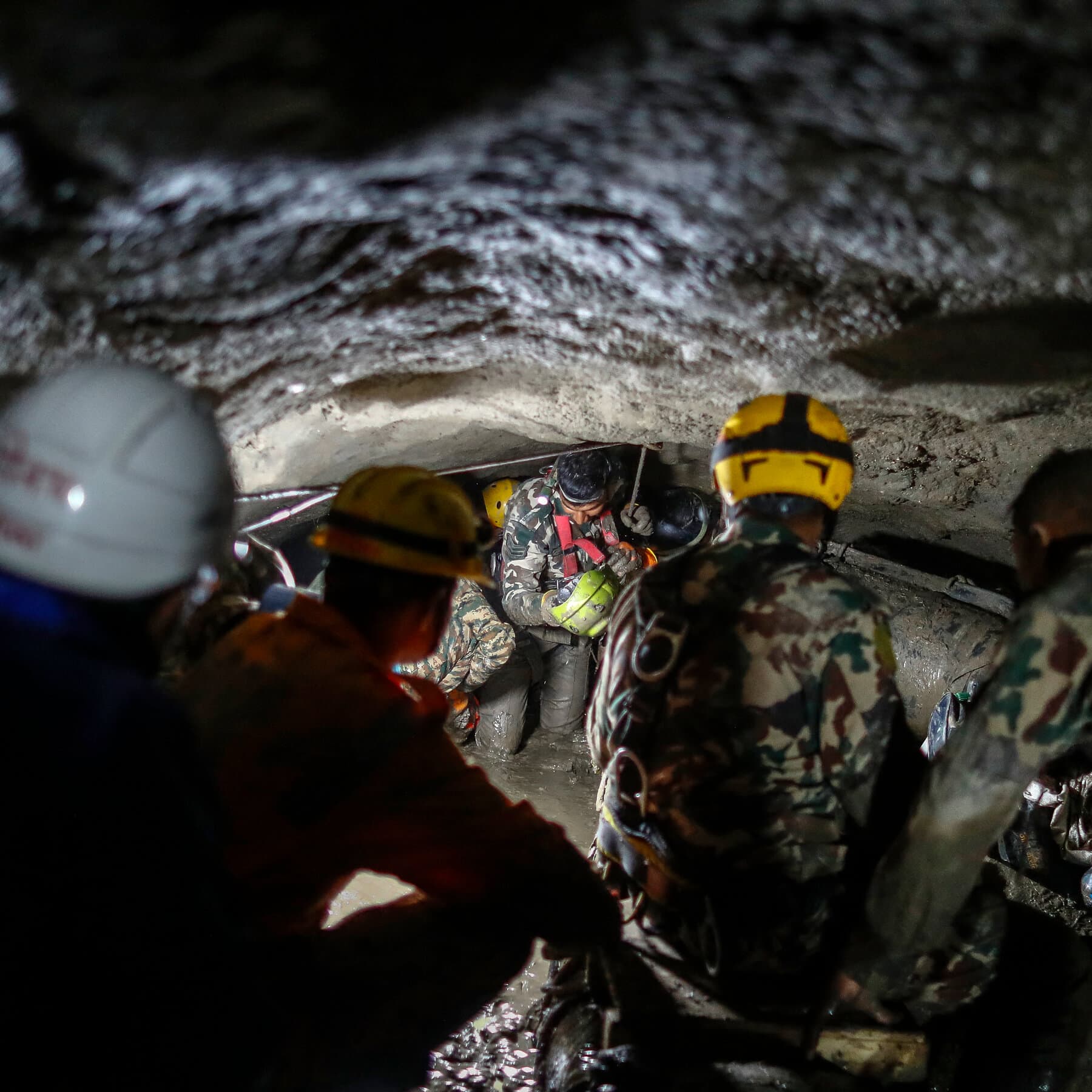 In Flood-Stricken Nepal, a Cool Gust Carries Hopes of a Miracle Rescue