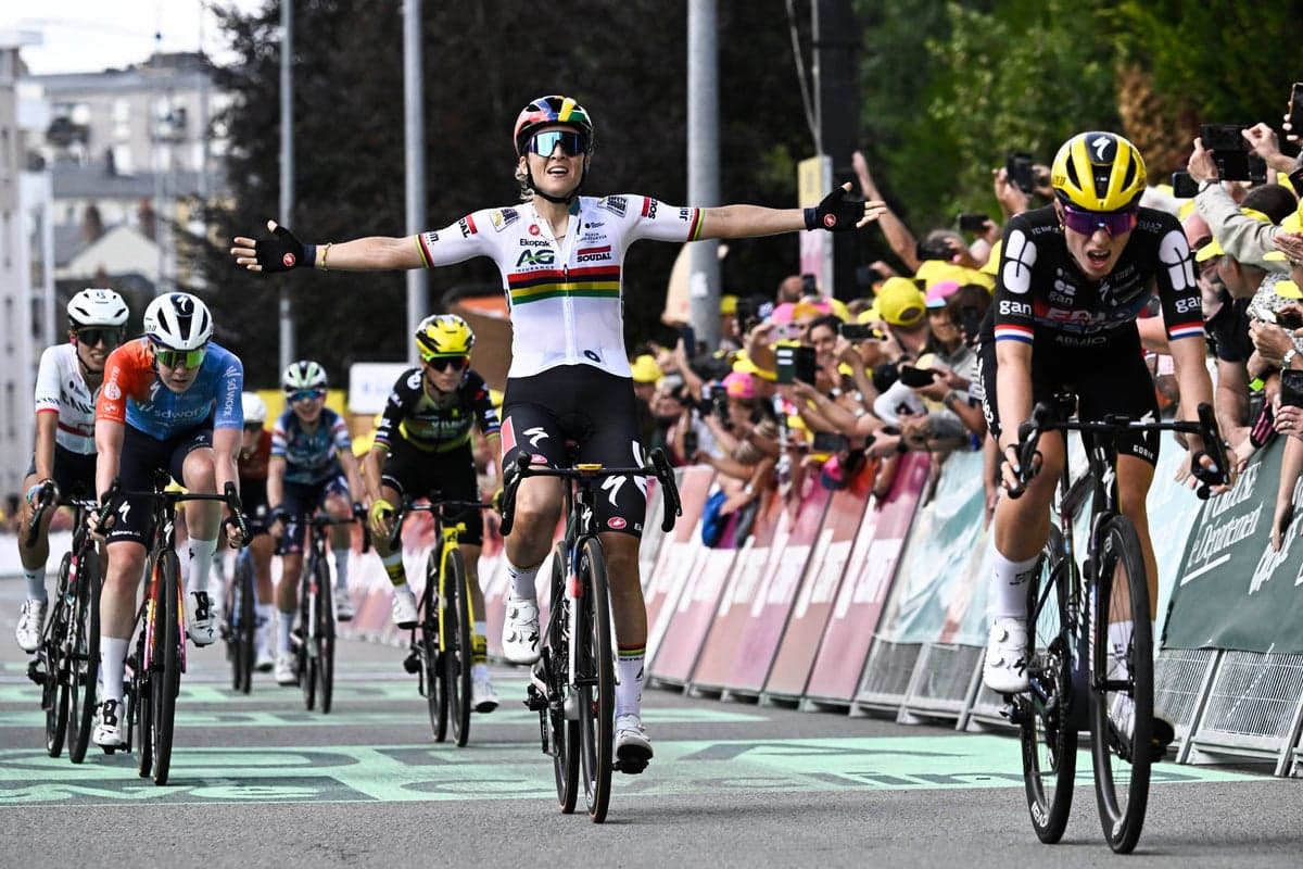 Kim Le Court sprints to Tour de France Femmes stage six victory