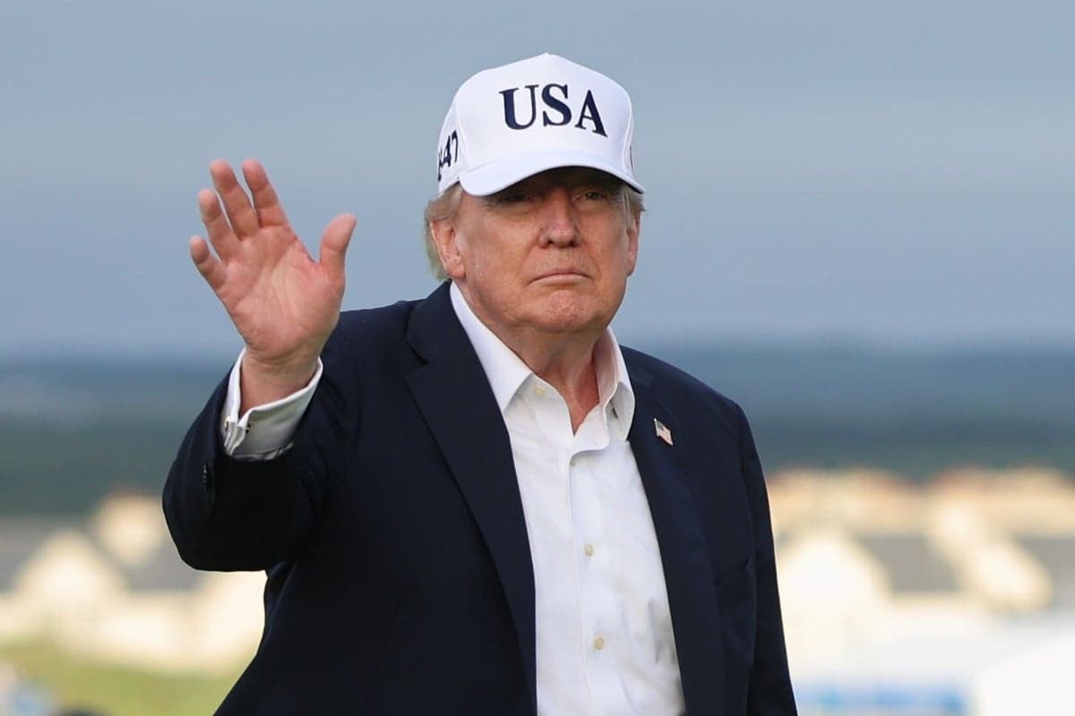 Trump oddly blames ‘Dumocrats’ for not choosing $5,000 ‘bribe’ over winning midterms