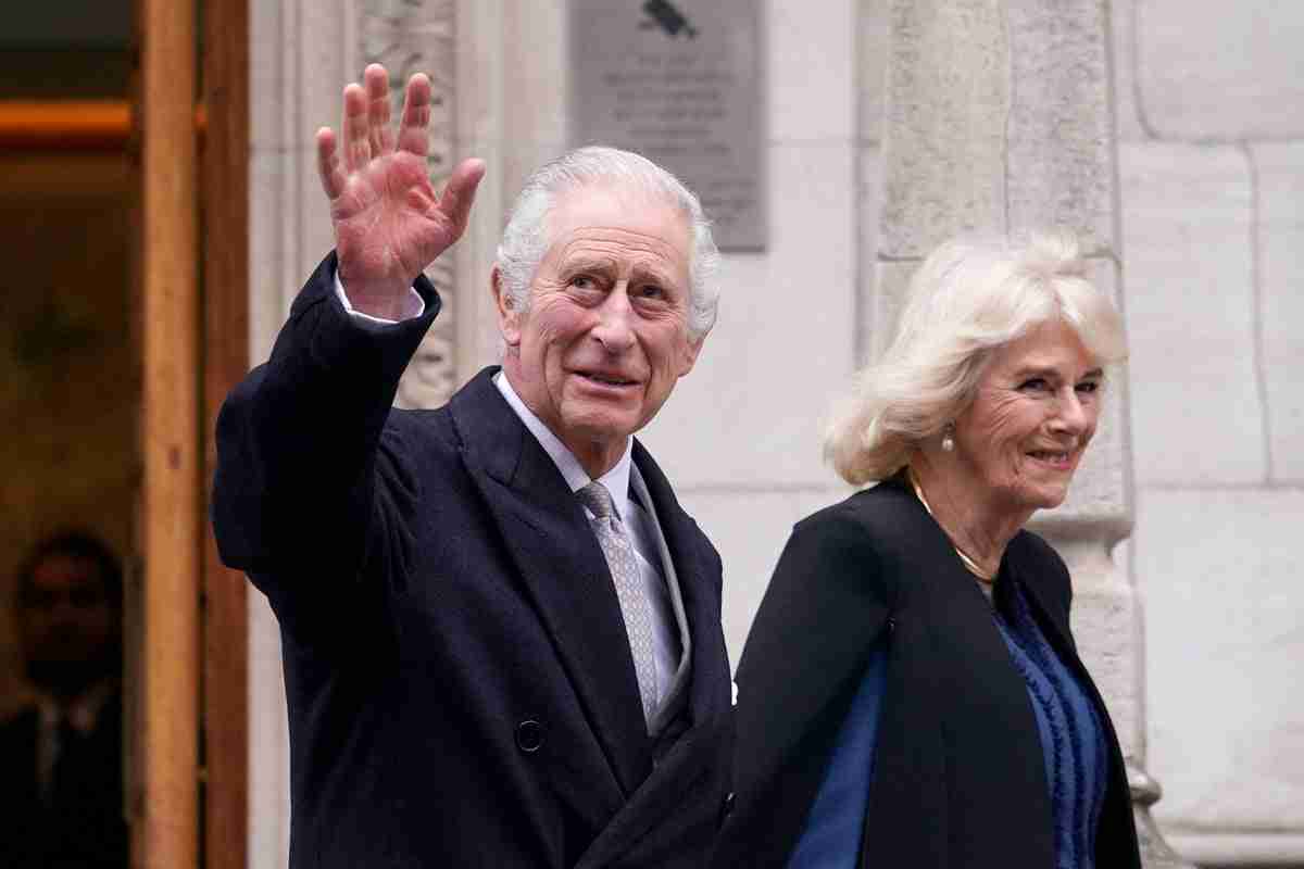 Royal news – live: King and Queen to mark D-Day in France as UK scrambles to find aircraft to drop paratroopers