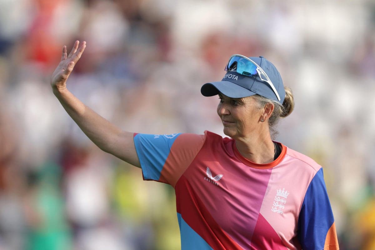 Charlotte Edwards feels England ‘won back the fans’ despite World Cup final loss