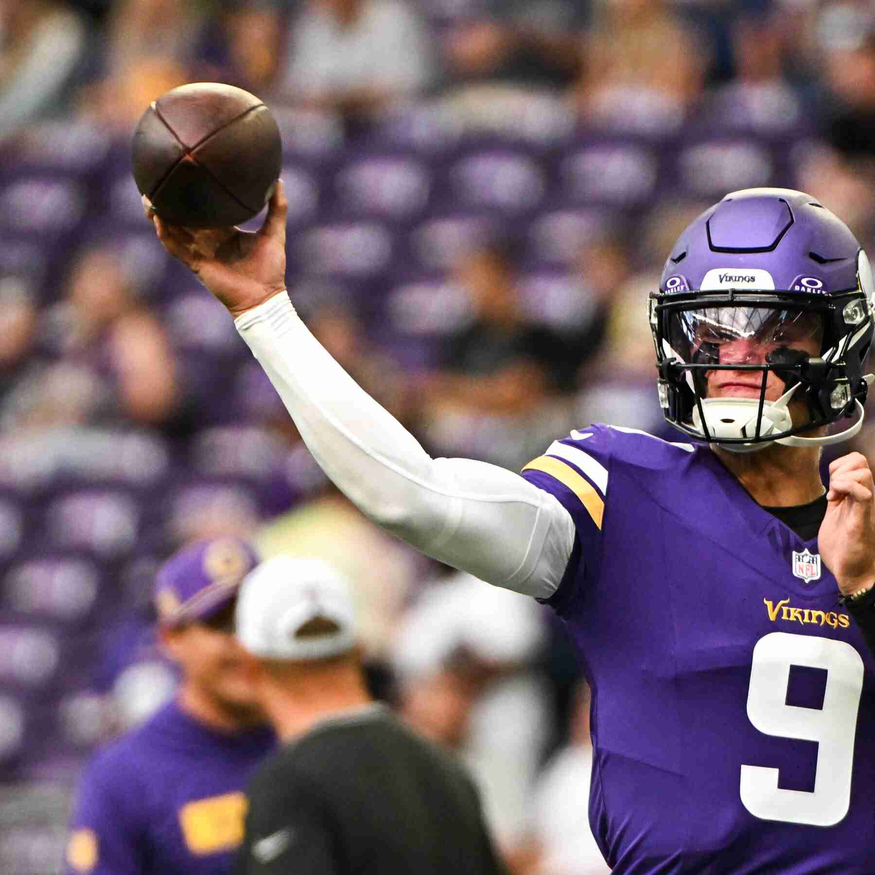Minnesota Vikings Quarterback J.J. McCarthy Has Season-Ending Knee Surgery
