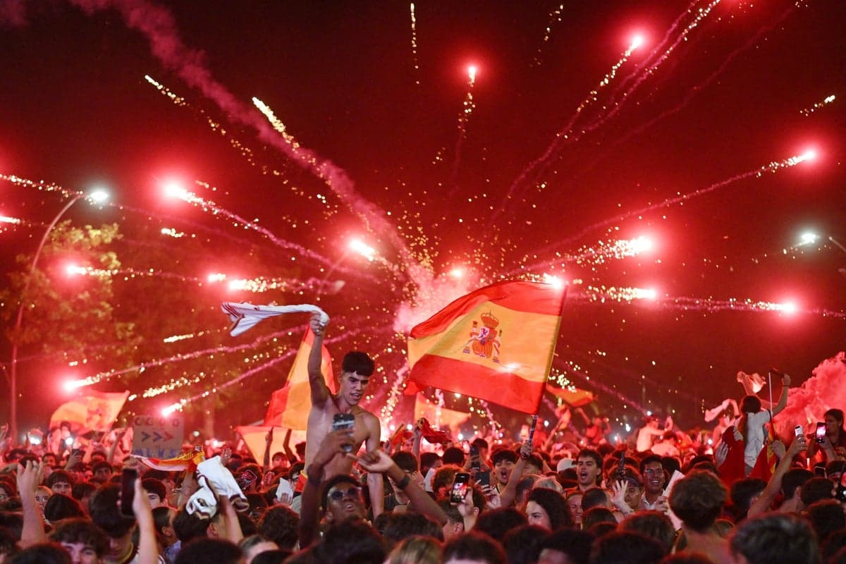 When is Spain’s World Cup trophy parade and what is the route?