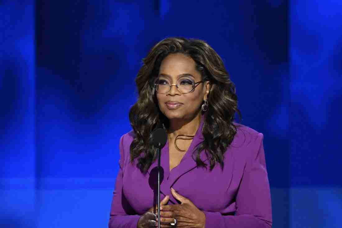 Oprah Urges Voters to “Choose Truth” in Surprise Democratic Convention Speech