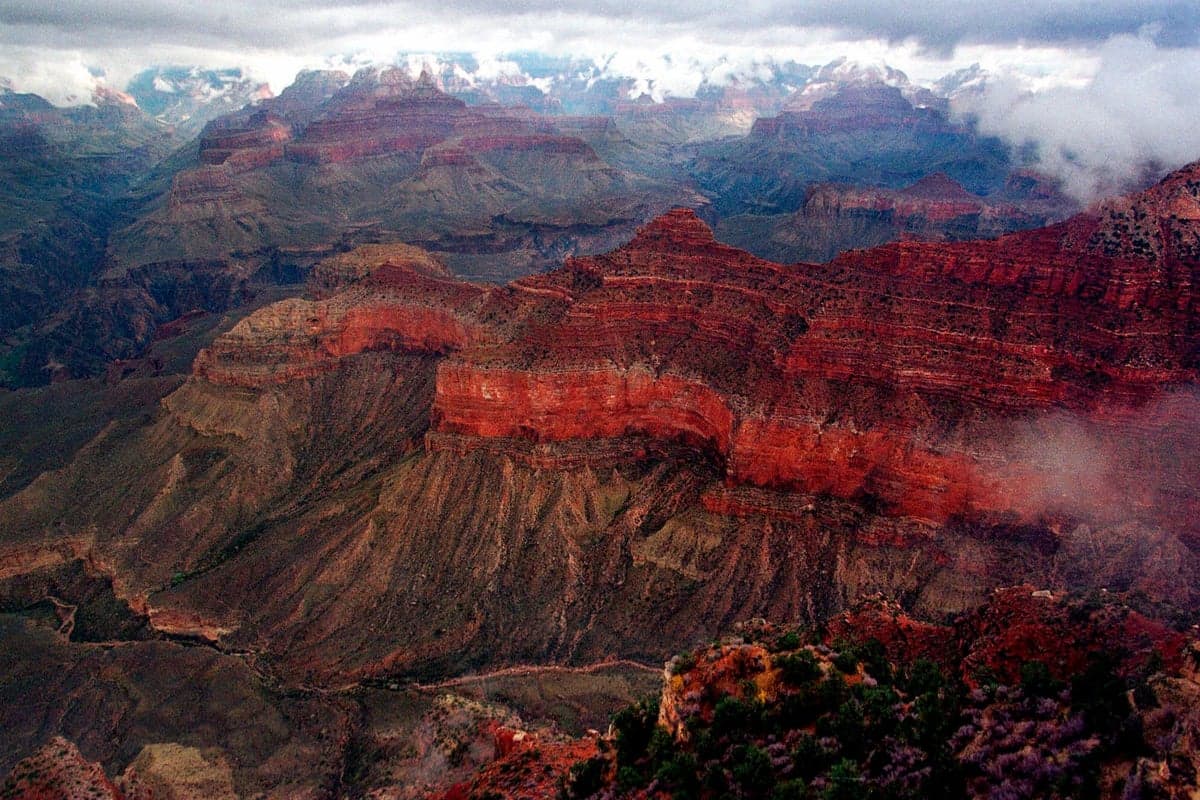 Dozens of people evacuated from parts of the Grand Canyon after flash floods