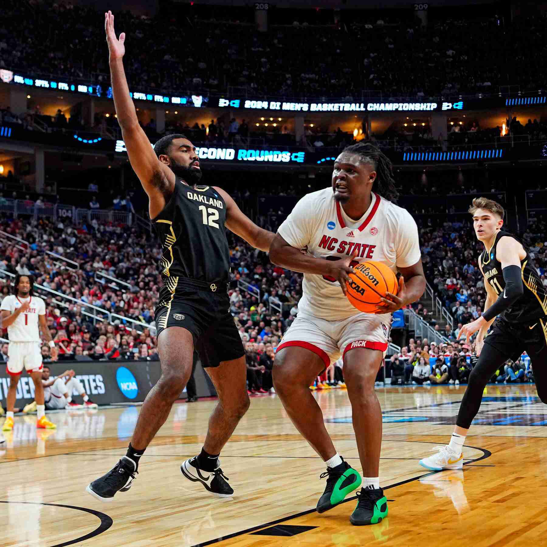 Cinderella Runs End for Oakland and Duquesne