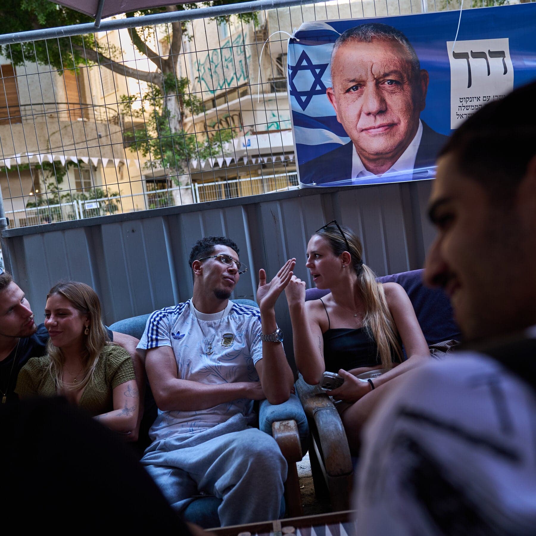 An Inconclusive Vote Leaves Israelis Pondering an Uncertain Future