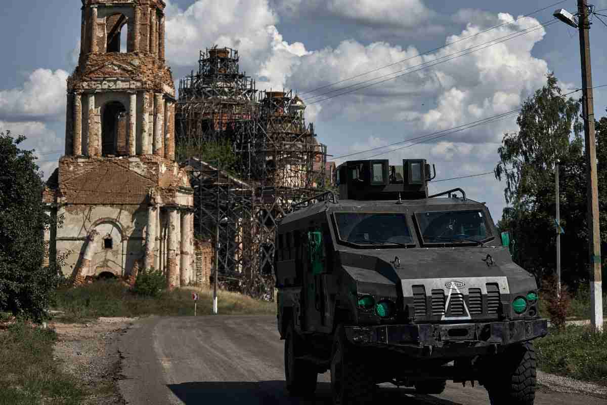 Ukraine-Russia war latest: Kyiv troops capture 102 Russian soldiers in one attack as they advance in Kursk