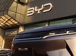 Which Chinese car brands have the longest warranties and most dealers?