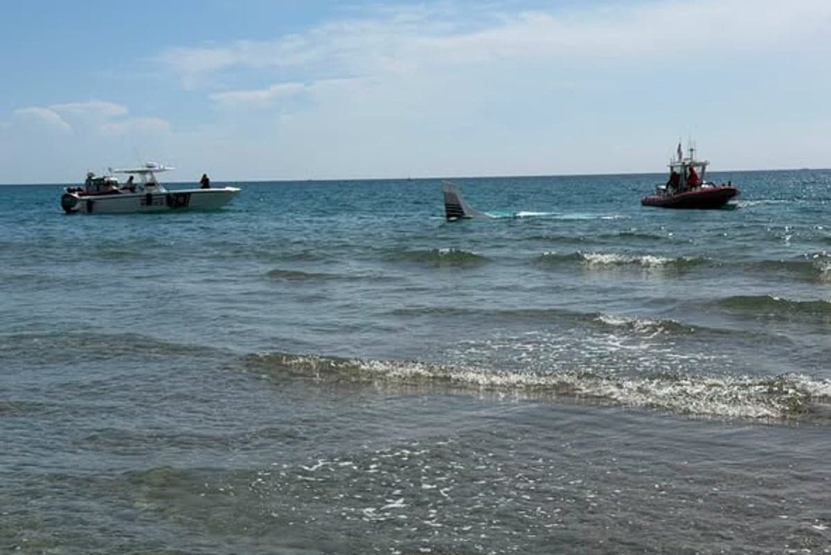 Young pilot makes dramatic ocean landing in Florida before she is rescued unscathed