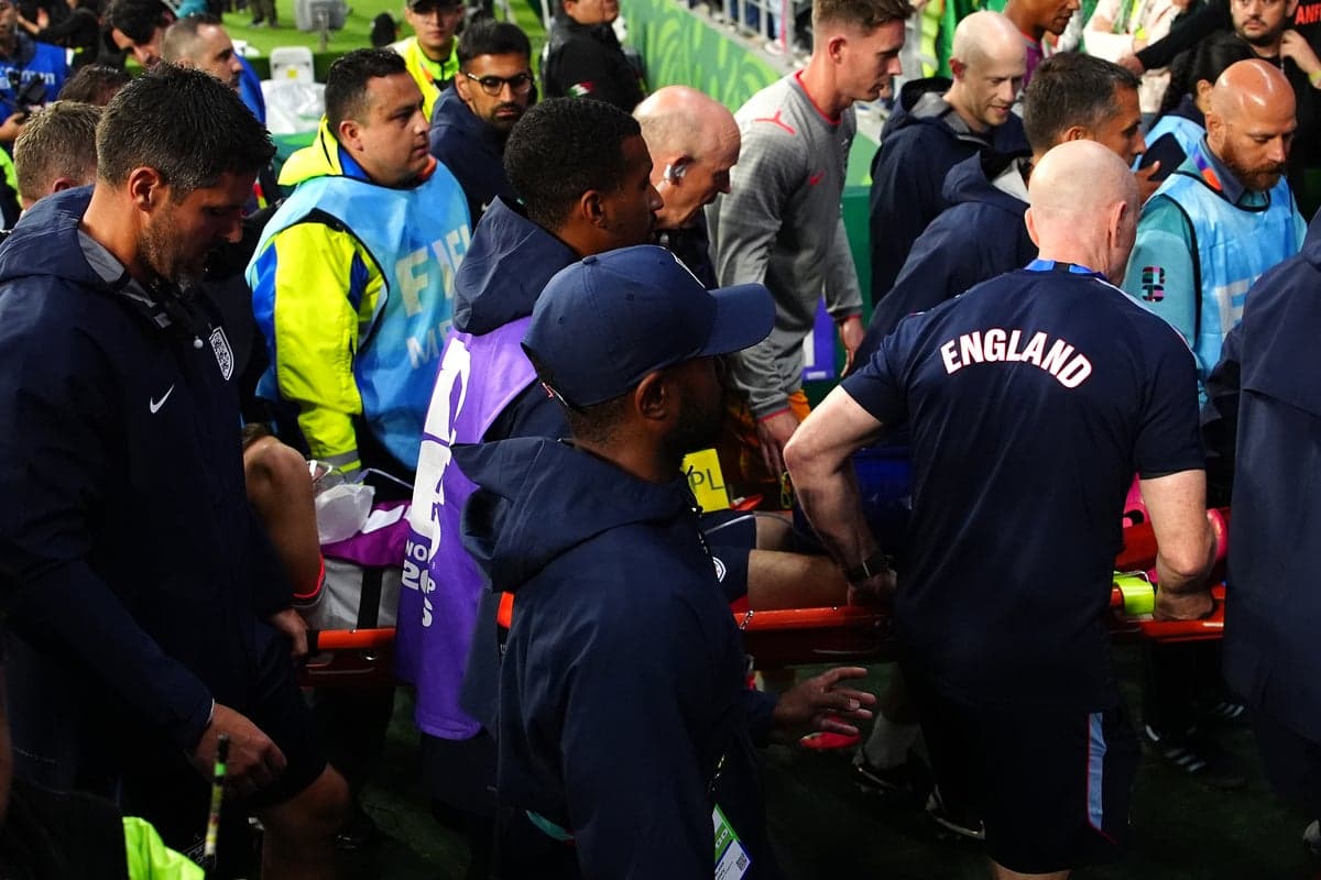 Jordan Henderson suffers freak injury after falling over advertising hoardings celebrating England’s win over Mexico