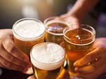 A quarter of pubs and restaurants are loss making and one in six face closure in the next year