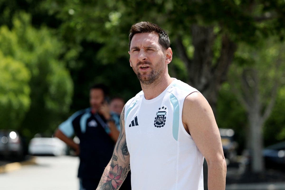 Argentina v Egypt LIVE: Lionel Messi and Mohamed Salah battle for World Cup quarter-final place