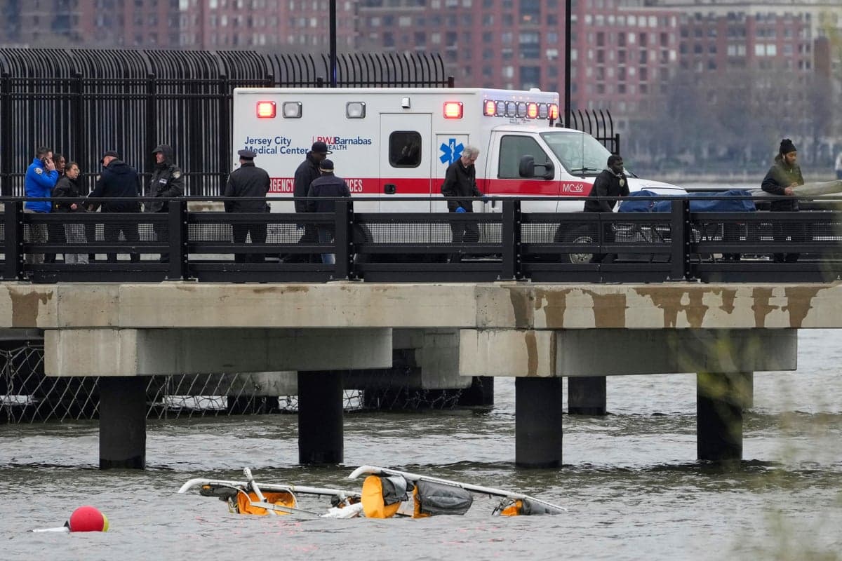 Bird strike may have caused NYC helicopter crash that killed 6, NTSB says