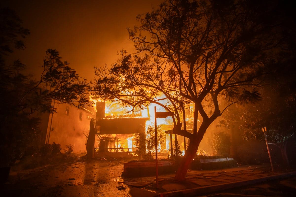Firefighters contradict each other in Palisades fire arson trial
