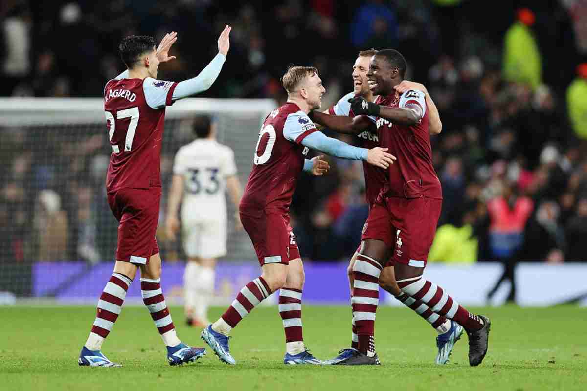 Tottenham lose more ground on top four after West Ham comeback victory