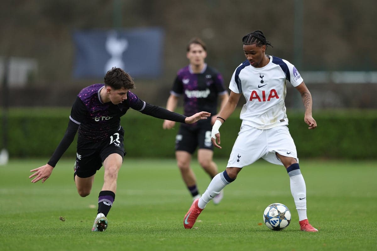 Manchester United snap up highly-rated youngster from Tottenham