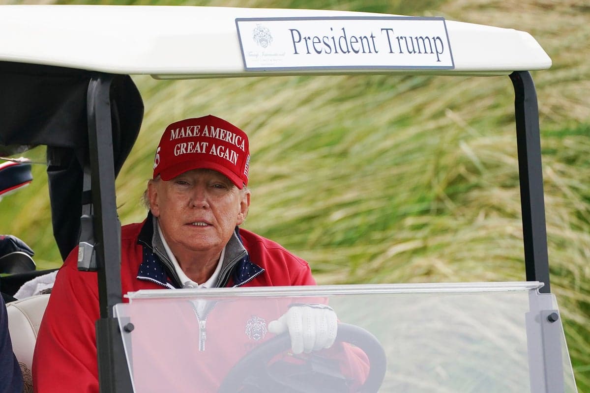 Trump loves golf and wants you to know he is friends with the pros 