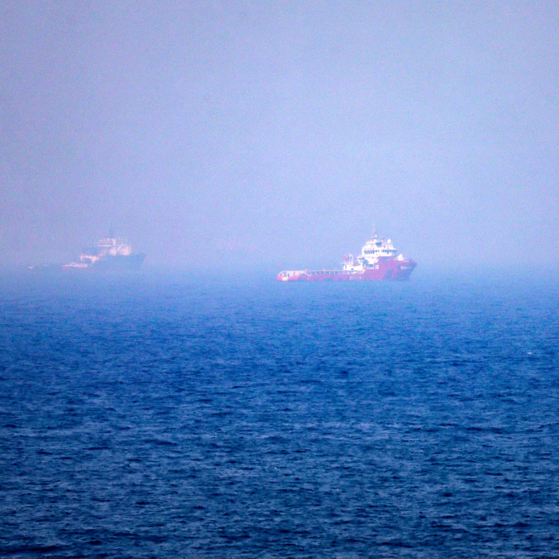 Trump’s Threat to Impose Fees in the Strait of Hormuz Contradicts His Aides