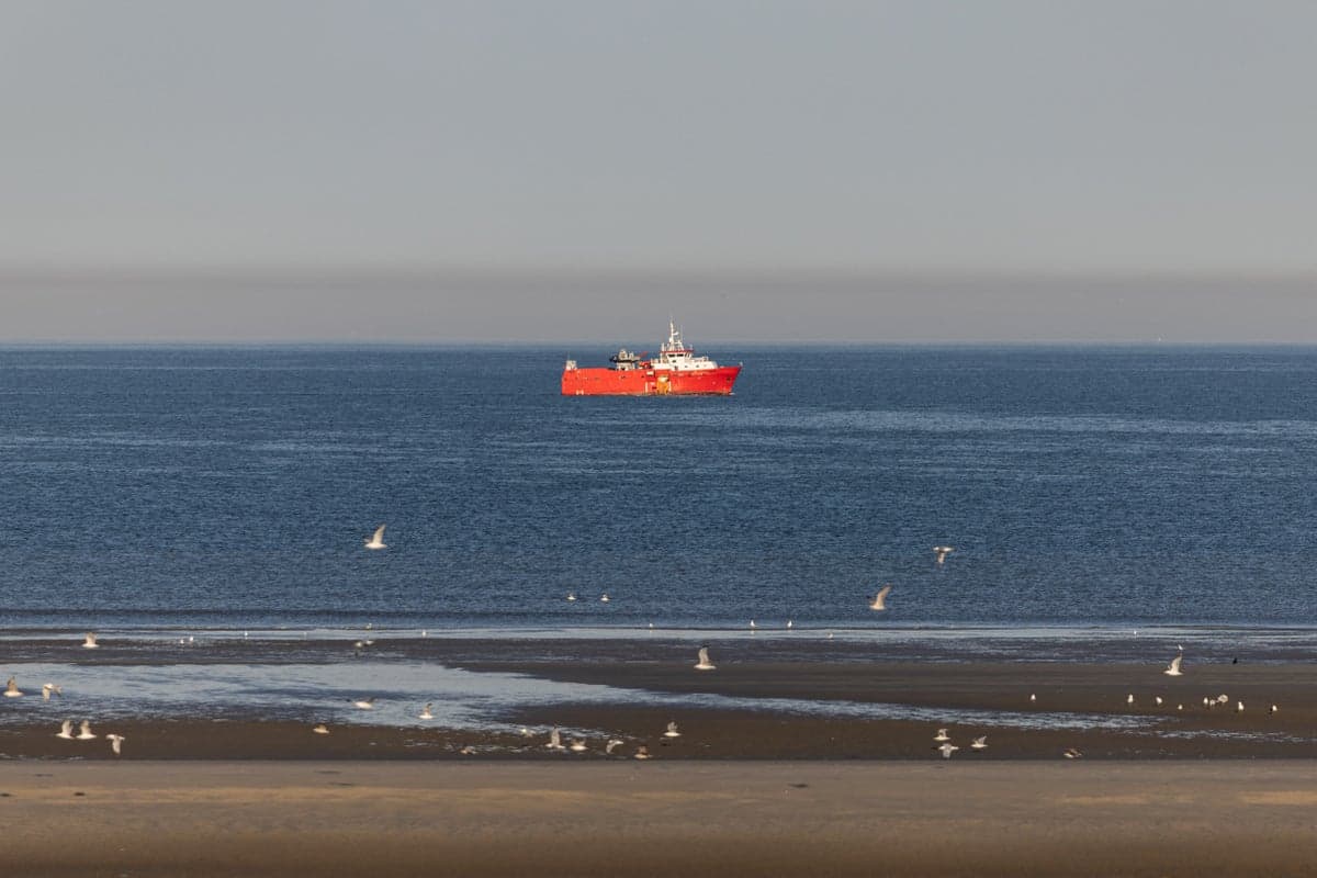 French launch rescue operation as 140 migrants attempt Channel crossing to UK
