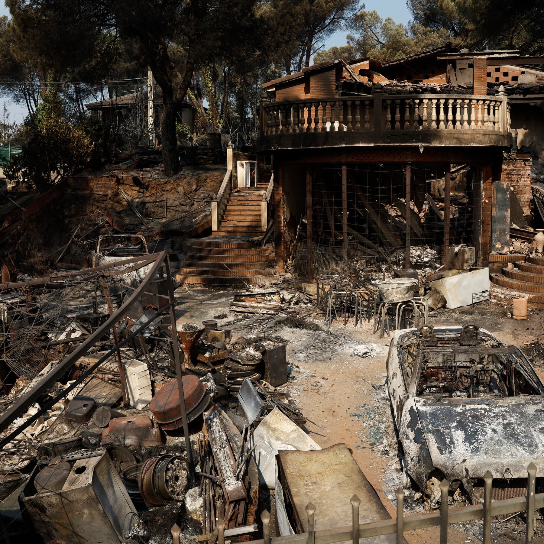 Massive Wildfires Draw Close to Madrid