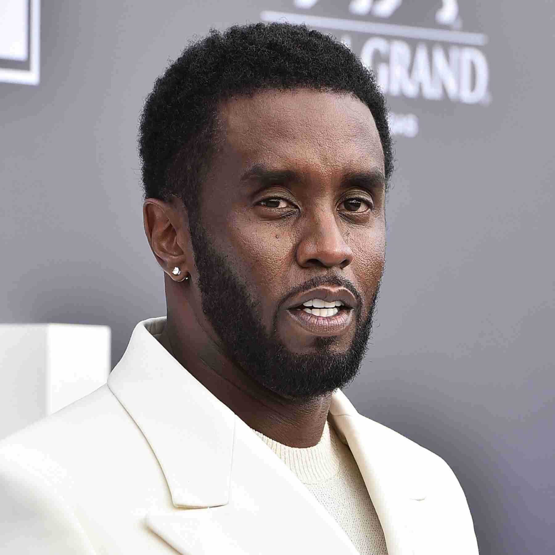 Sean Combs Apologizes After Video Shows Him Assaulting Cassie