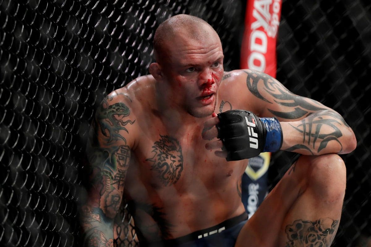 Former UFC title challenger Anthony Smith arrested on felony charges