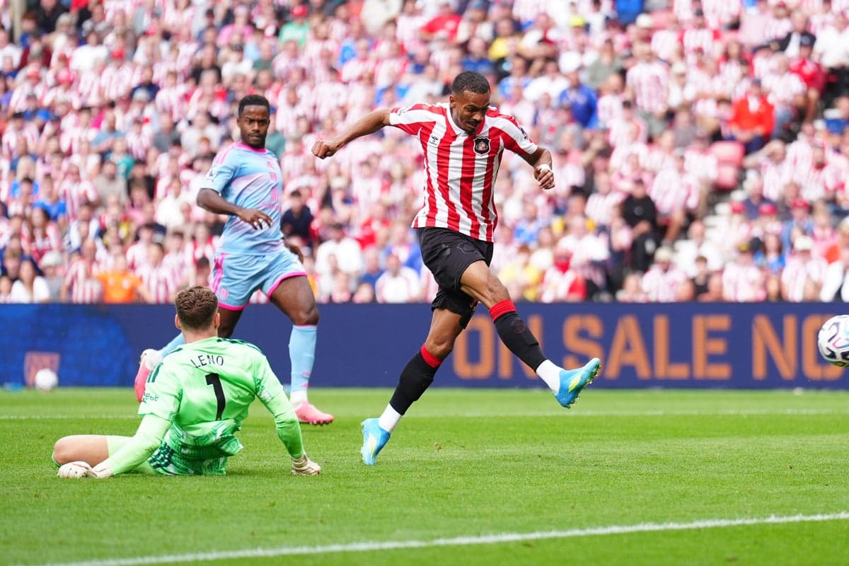 Late Wilson Isidor strike sinks Fulham as Sunderland claim first Premier League win of season