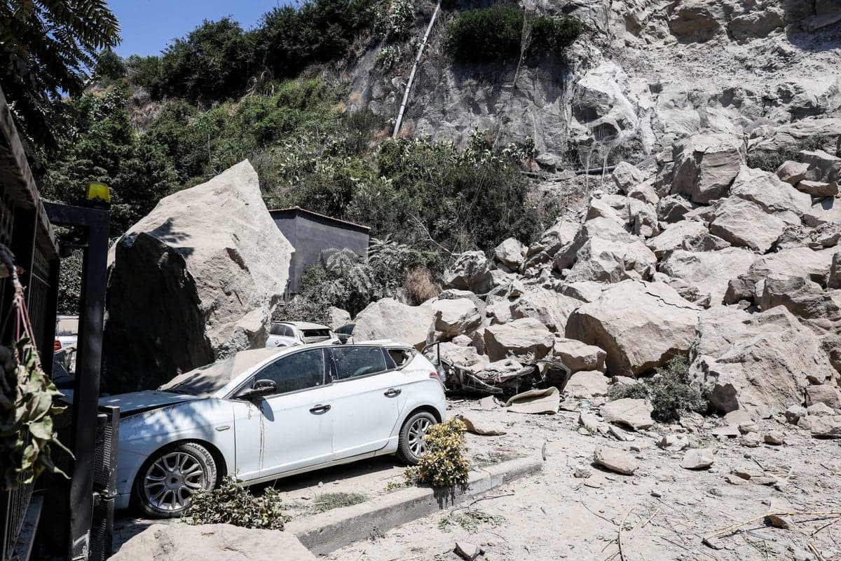 Dozens injured after 4.7 earthquake jolts Naples and triggers landslides